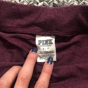 Maroon VS Pink leggings